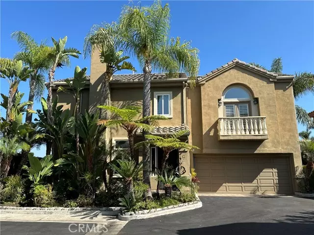 2020 Santa Ana Avenue, Costa Mesa, CA 92627