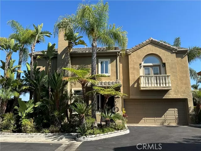 2020 Santa Ana Avenue, Costa Mesa, CA 92627