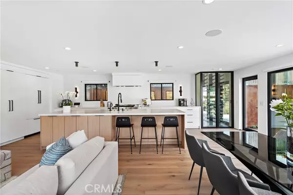 Corona Del Mar, CA 92625,322 Iris Avenue