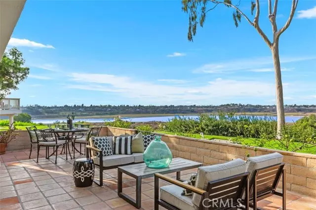 428 Vista Grande, Newport Beach, CA 92660