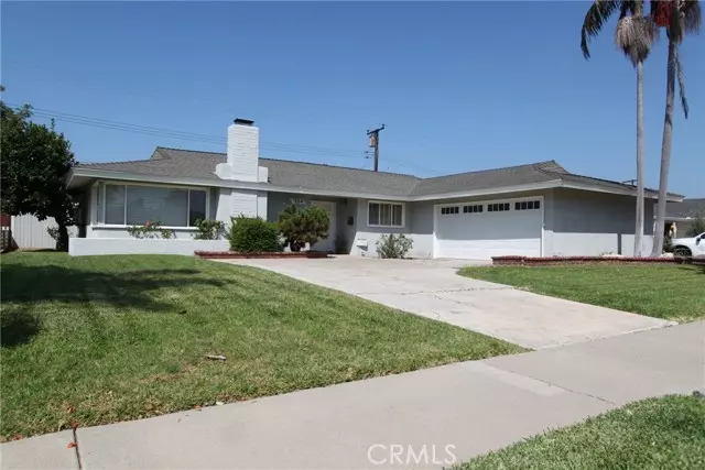 1704 Samar Drive, Costa Mesa, CA 92626