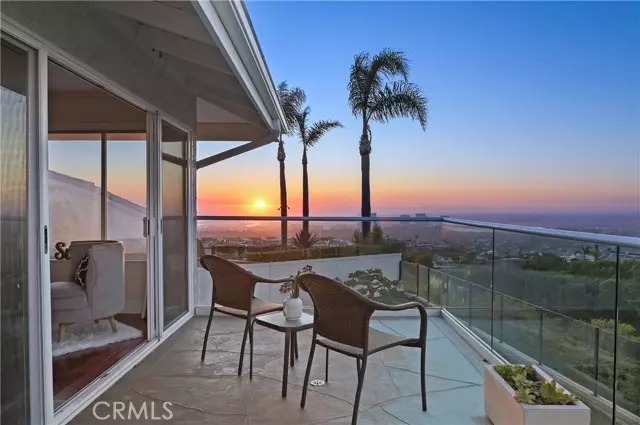 66 Drakes Bay Drive, Corona Del Mar, CA 92625