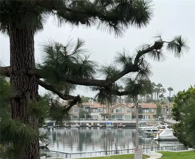 Long Beach, CA 90803,5422 Heron Bay