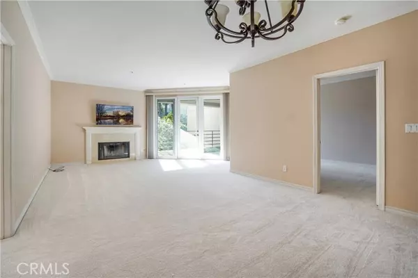 2233 Martin, Irvine, CA 92612