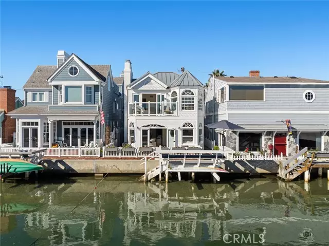 Newport Beach, CA 92662,125 Grand Canal