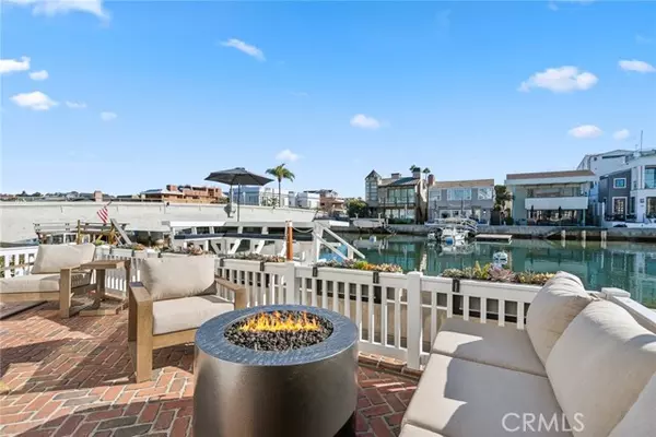 Newport Beach, CA 92662,125 Grand Canal