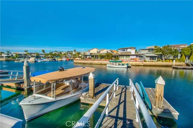 Newport Beach, CA 92663,3812 Channel Place