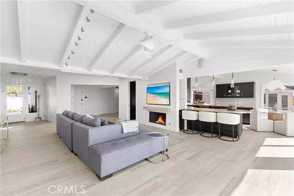 Corona Del Mar, CA 92625,440 Mendoza