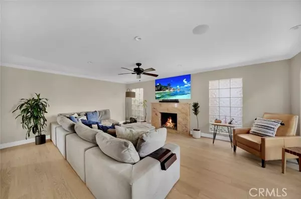 Newport Beach, CA 92663,227 48th Street