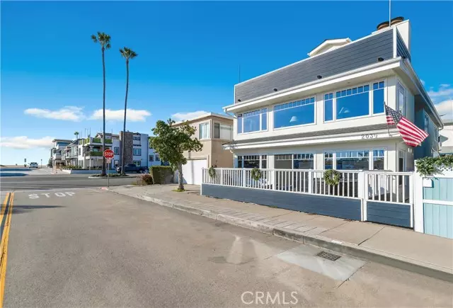 Newport Beach, CA 92661,203 8th St