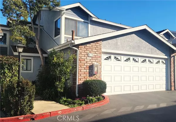 939 West 19th Street, Costa Mesa, CA 92627