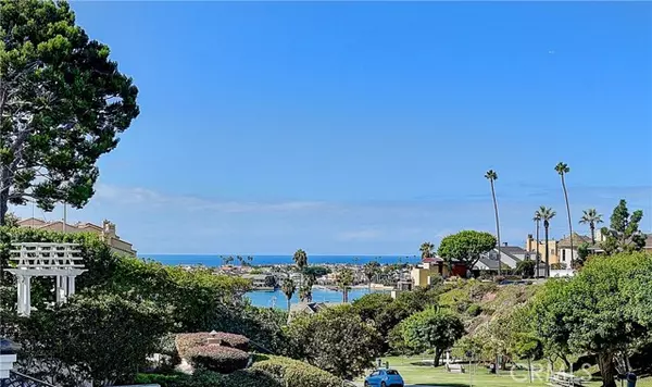 418 Carnation Avenue, Corona Del Mar, CA 92625