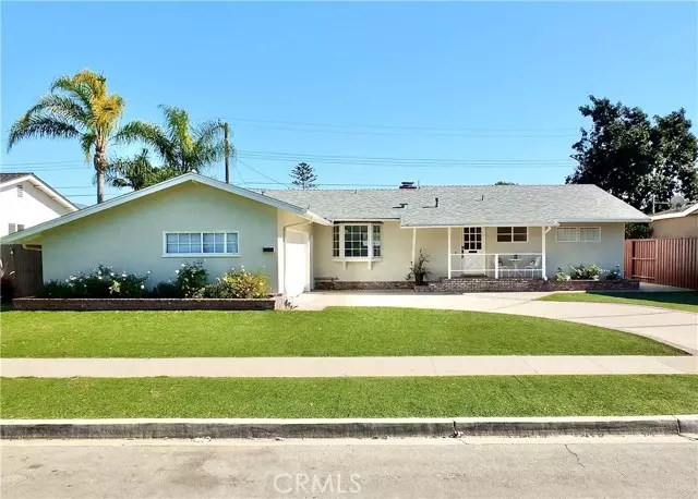 2394 College Drive, Costa Mesa, CA 92626