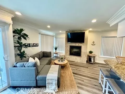 Newport Beach, CA 92663,127 29th Street