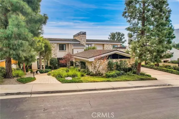 Newport Beach, CA 92660,15 Inverness Lane