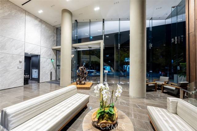 San Diego, CA 92103,2855 5th Avenue