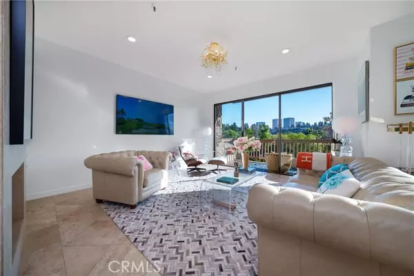 Newport Beach, CA 92660,67 Sea Island Drive