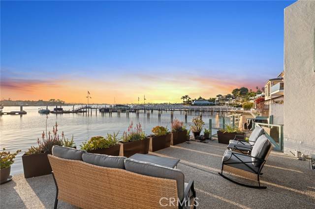 Corona Del Mar, CA 92625,115 Bayside Place