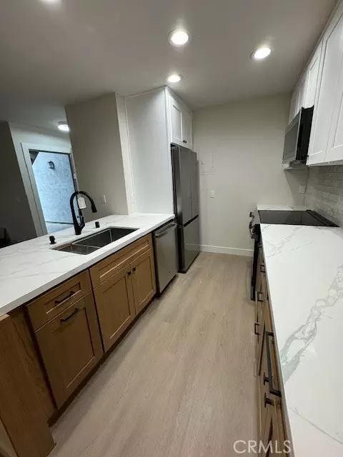 Santa Ana, CA 92704,2521 West Sunflower Avenue