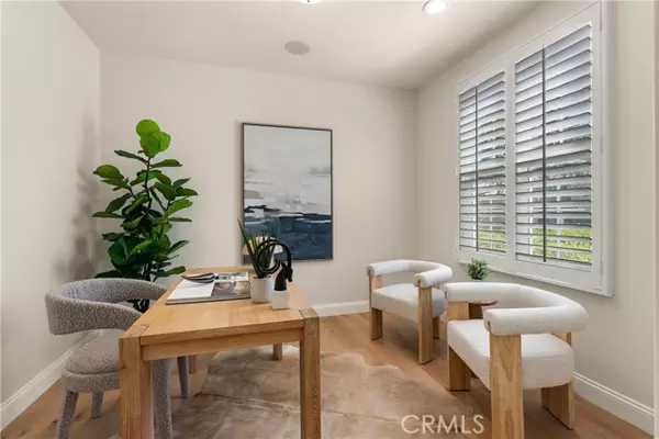 Irvine, CA 92603,68 Pathstone
