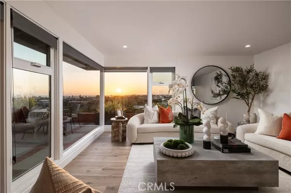Corona Del Mar, CA 92625,1007 White Sails Way