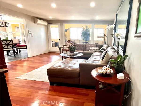 10443 Magnolia Boulevard, North Hollywood, CA 91601