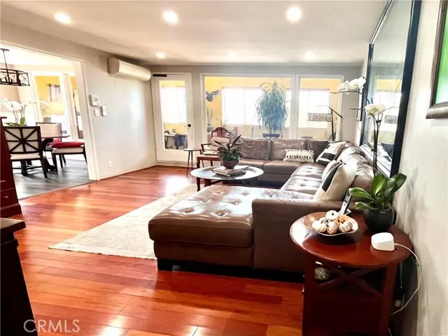 North Hollywood, CA 91601,10443 Magnolia Boulevard