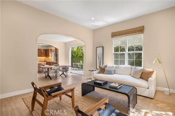 Irvine, CA 92603,40 Arborside