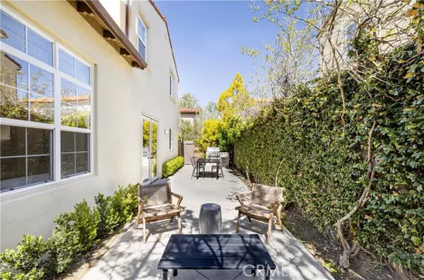 Irvine, CA 92603,40 Arborside