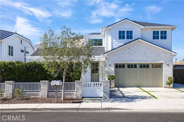 355 Rochester Street, Costa Mesa, CA 92627