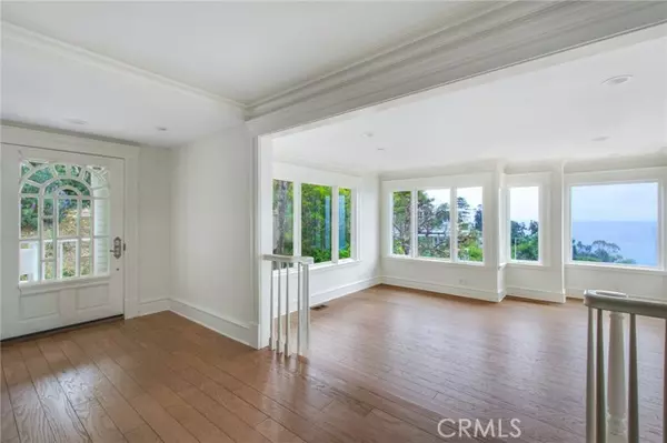 Laguna Beach, CA 92651,2163 Crestview Drive