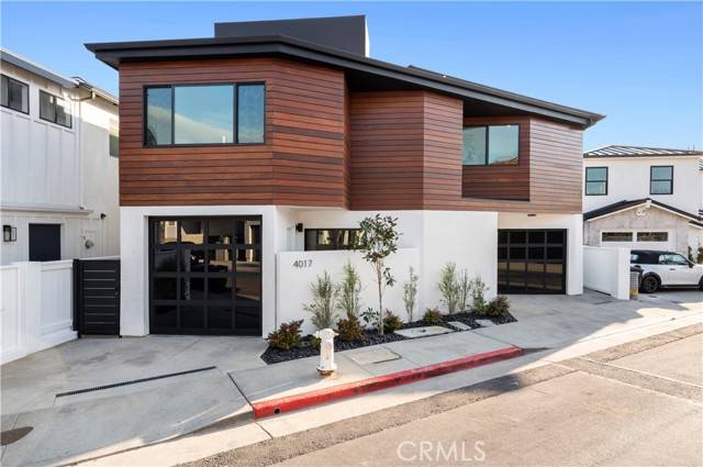 Newport Beach, CA 92663,4017 Channel Place