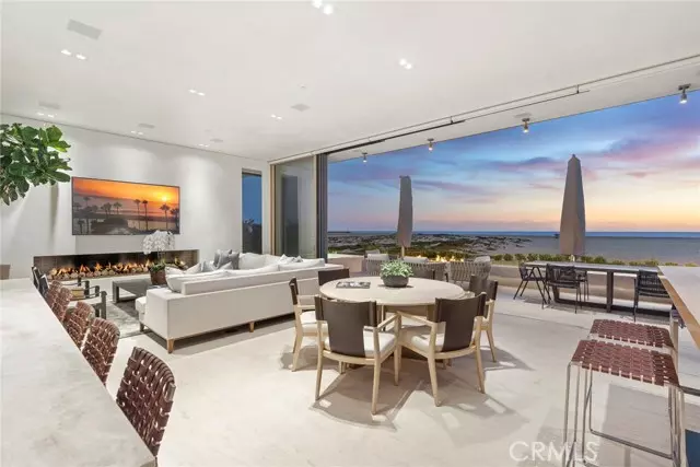 2108 East Oceanfront, Newport Beach, CA 92661
