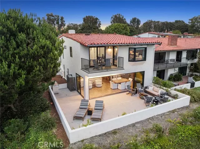 Newport Beach, CA 92660,655 Vista Bonita