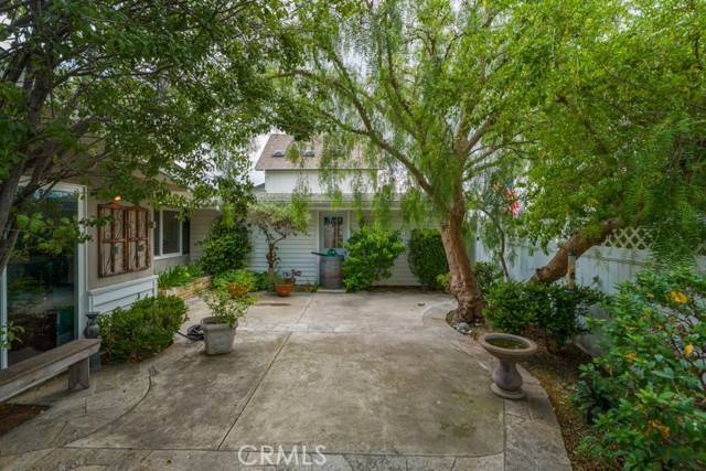 Costa Mesa, CA 92626,208 Dartmouth Place