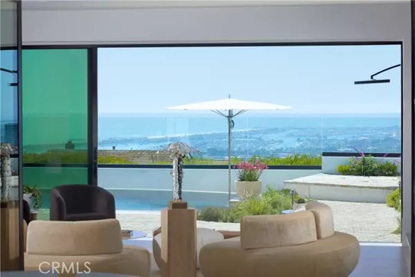 Corona Del Mar, CA 92625,17 Muir Beach Circle