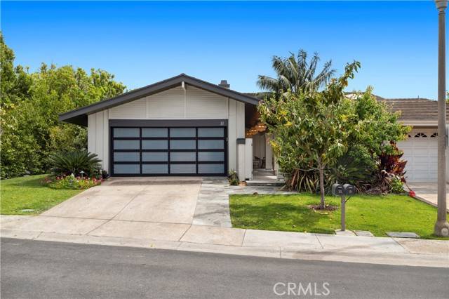Corona Del Mar, CA 92625,11 Mainsail Drive