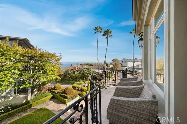 Laguna Beach, CA 92651,121 Emerald Bay