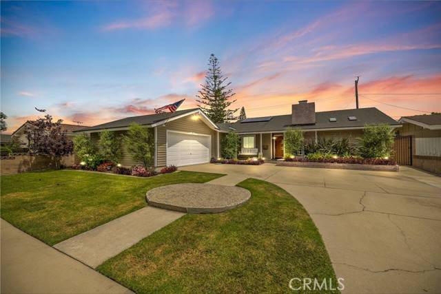 Los Alamitos, CA 90720,2662 Salmon Drive