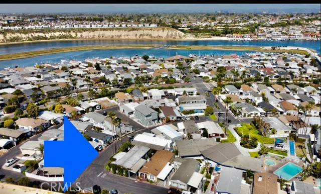 Newport Beach, CA 92660,241 Plymouth Avenue