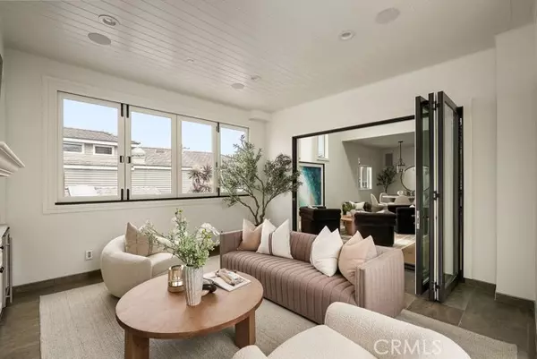 Corona Del Mar, CA 92625,412 Goldenrod Avenue