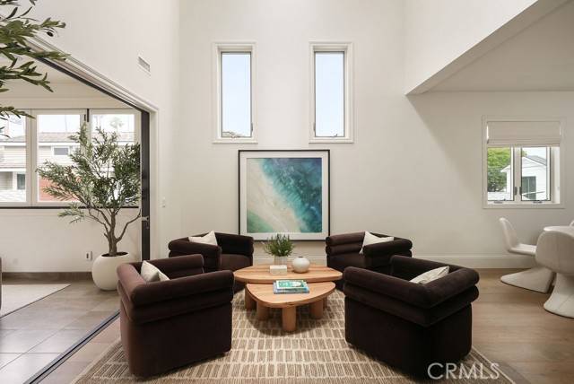 Corona Del Mar, CA 92625,412 Goldenrod Avenue
