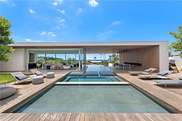 2460 Monaco Drive, Laguna Beach, CA 92651