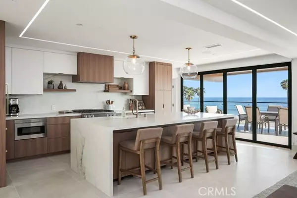 3047 Ocean Boulevard, Corona Del Mar, CA 92625