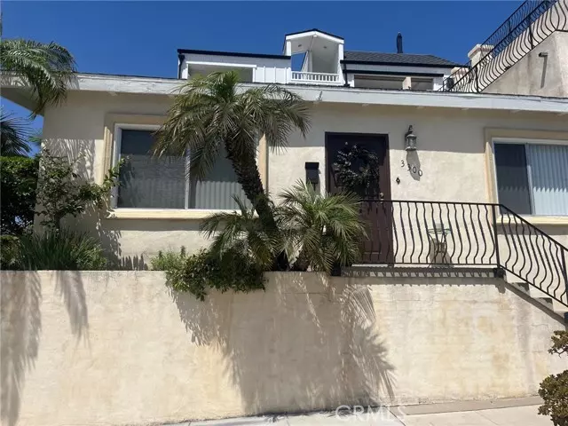 Corona Del Mar, CA 92625,3300 Seaview Avenue