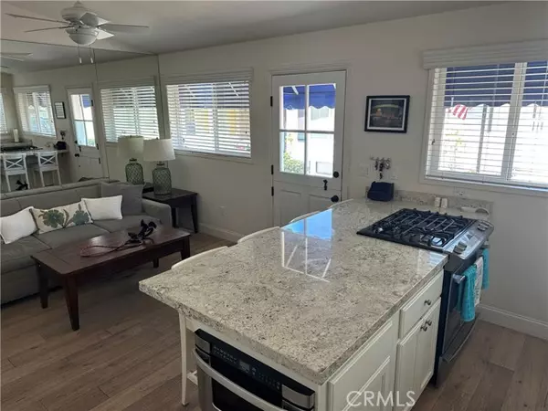 42 Drake Street,  Newport Beach,  CA 92663
