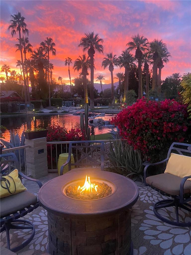 75 Laredo Lane, Palm Desert, CA 92211
