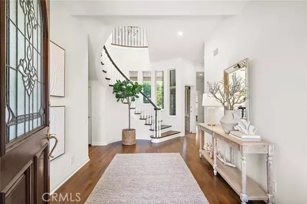 Newport Beach, CA 92663,520 Kings Road