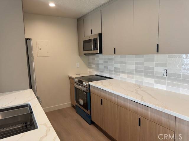 Santa Ana, CA 92704,2501 West sunflower