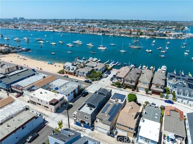 825 West Bay Avenue, Newport Beach, CA 92661